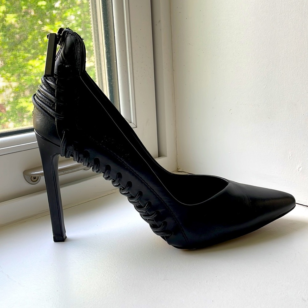 Black heals - Picture 3 of 7